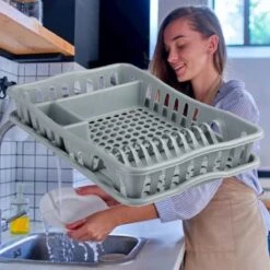 Merkloos Decopatent® Afdruiprek Voor Afwas - Afdruiprekje Met Lekbak - Kunststof Afdruipmat - Afwassen Borden & Bestek - 32.5x49x9 - Grijs 12 Merkloos Decopatent® Afdruiprek Voor Afwas - Afdruiprekje Met Lekbak - Kunststof Afdruipmat - Afwassen Borden & Bestek - 32.5x49x9 - Grijs -Sparkle home Winkel 1200x1200 1080