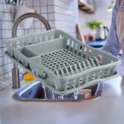 Merkloos Decopatent® Afdruiprek Voor Afwas - Afdruiprekje Met Lekbak - Kunststof Afdruipmat - Afwassen Borden & Bestek - 32.5x49x9 - Grijs 17 Merkloos Decopatent® Afdruiprek Voor Afwas - Afdruiprekje Met Lekbak - Kunststof Afdruipmat - Afwassen Borden & Bestek - 32.5x49x9 - Grijs -Sparkle home Winkel 1200x1200 1081