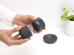 Brabantia Sink Side Afwasborstel - Met Zeepdispenser- Dark Grey 19 Brabantia Sink Side Afwasborstel - Met Zeepdispenser- Dark Grey -Sparkle home Winkel 1200x900 23