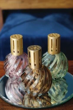 Ashleigh & Burwood Lampenolie Geurolie - Freesia & Orchid 250 Ml -Sparkle home Winkel 800x1200 23